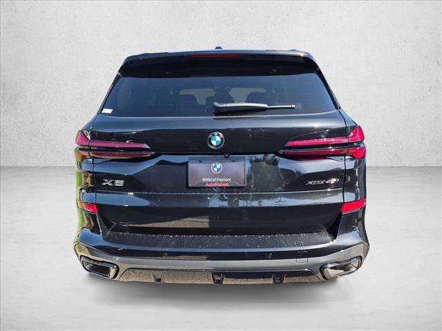 New 2026 BMW X5 xDrive40i w/ M Sport Package AWD/4WD image 8