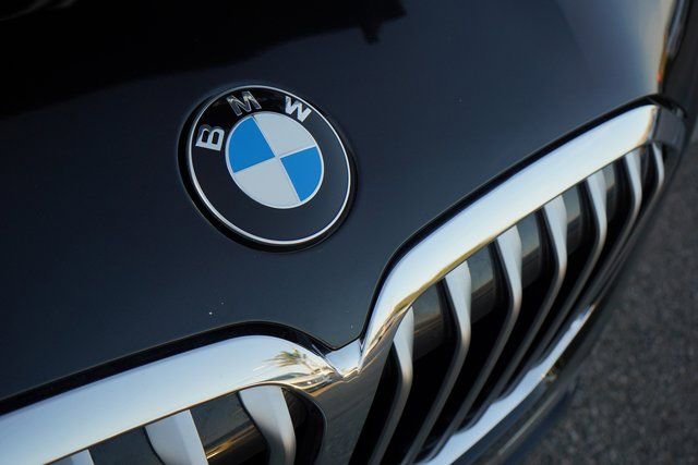 Used 2021 BMW X7 xDrive40i w/ Premium Package image 11