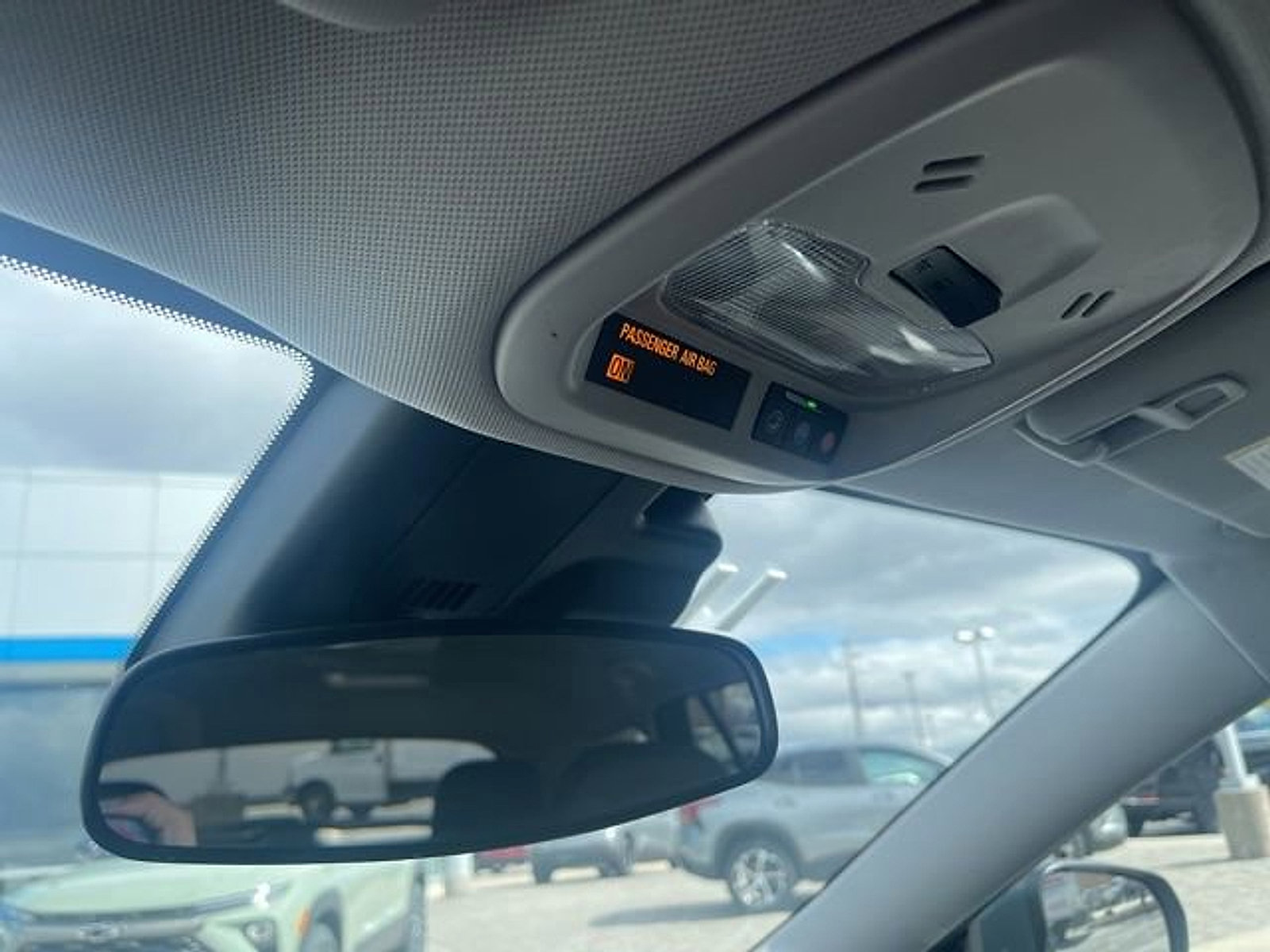 Certified 2025 Chevrolet Trax LT image 20