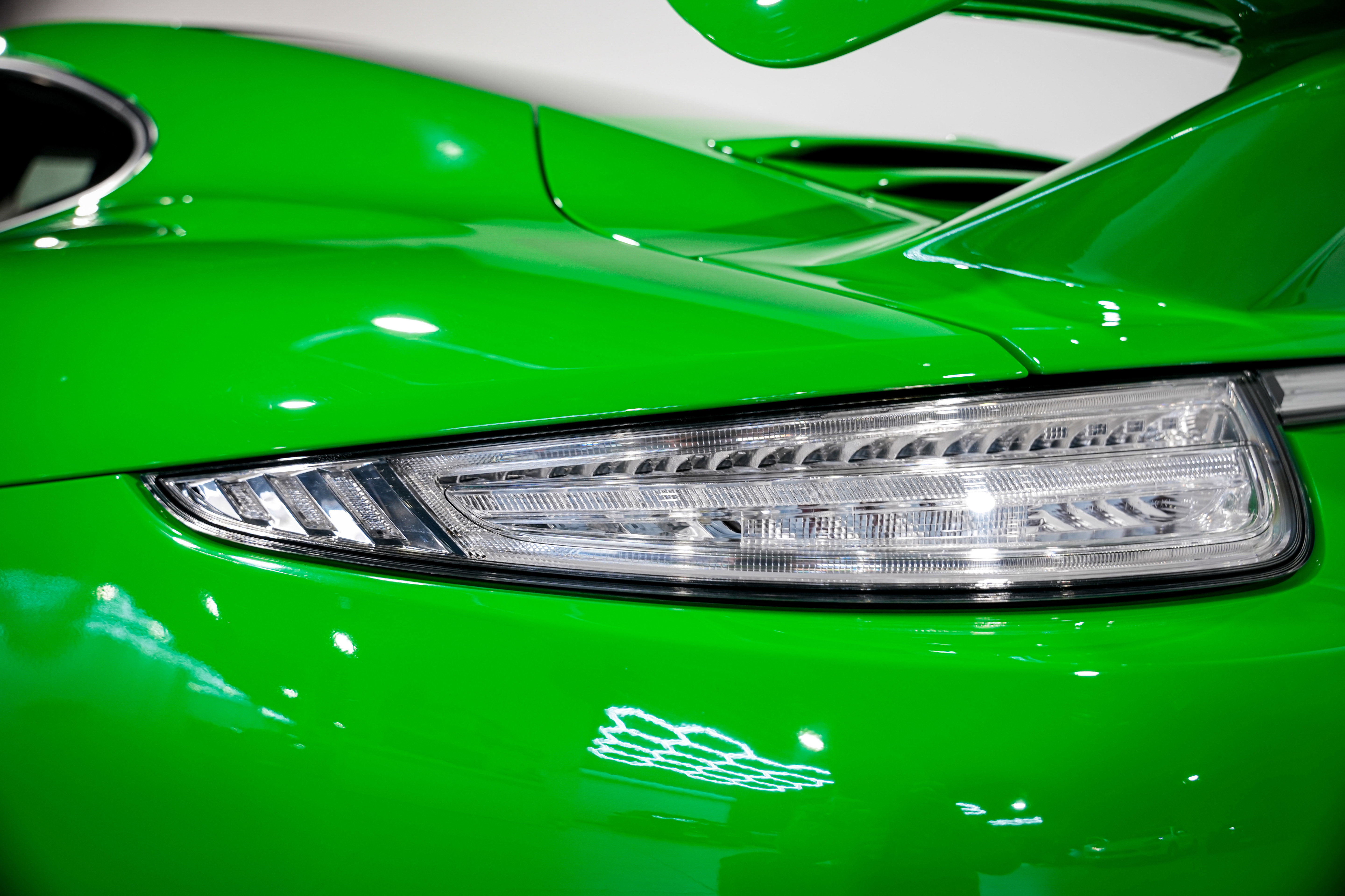 Used 2014 Porsche 911 Carrera 4S image 37