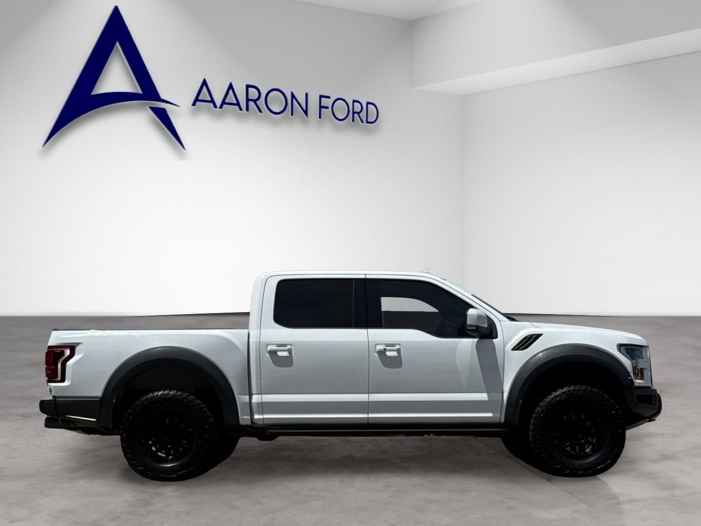 Used 2019 Ford F150 Raptor w/ Equipment Group 802A Luxury AWD/4WD image 7