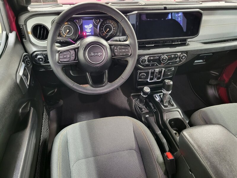 Used 2024 Jeep Wrangler Unlimited Sport AWD/4WD image 44
