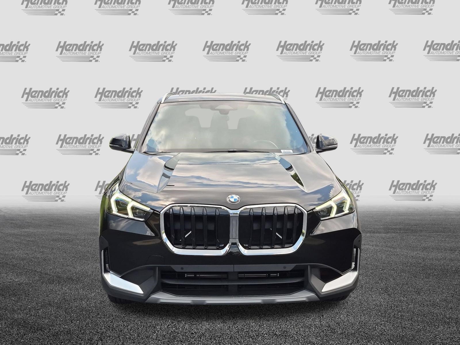 Used 2023 BMW X1 xDrive28i w/ Convenience Package AWD/4WD image 3