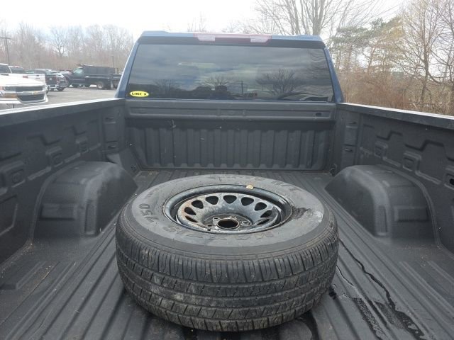 Used 2023 Chevrolet Silverado 1500 LT AWD/4WD image 4