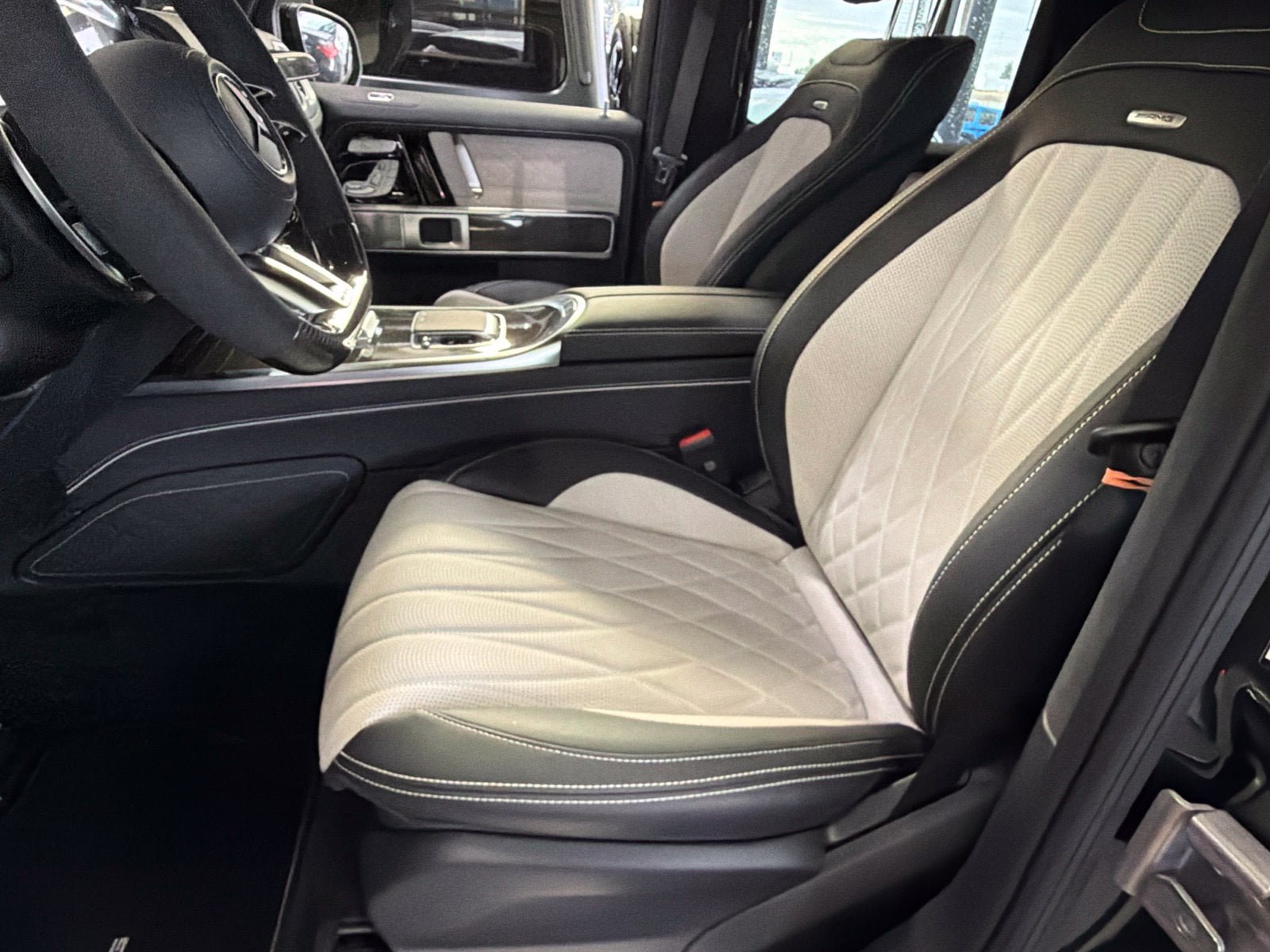 New 2027 Mercedes-Benz G 63 AMG 4MATIC image 12