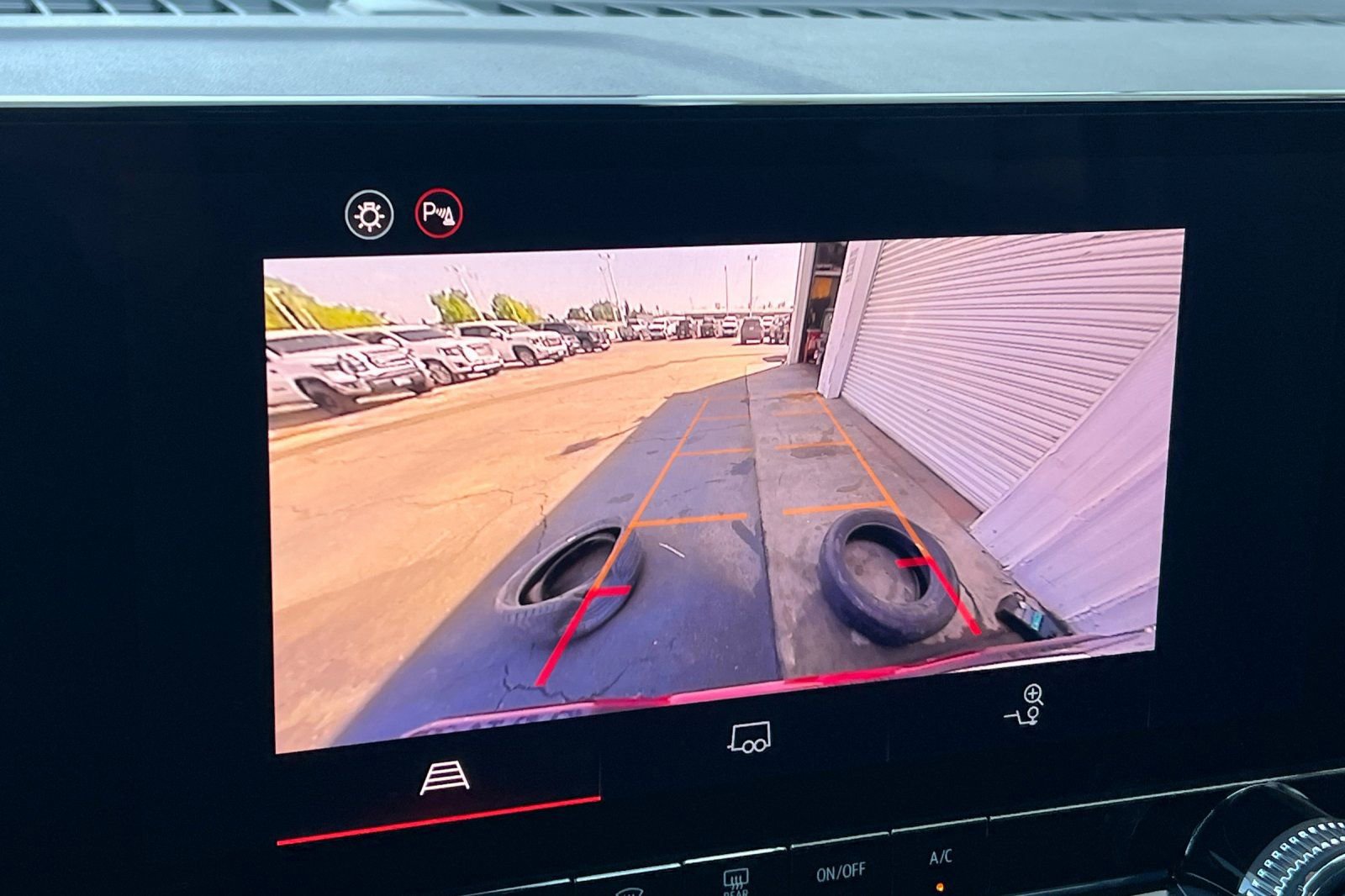 New 2026 GMC Canyon Elevation image 18