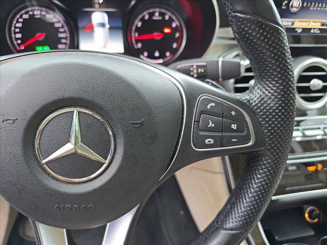 Used 2019 Mercedes-Benz GLC 300 4MATIC image 19