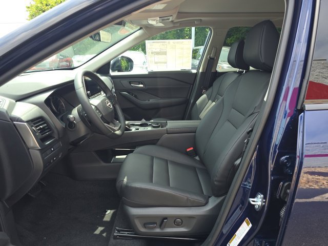New 2026 Nissan Rogue Dark Armor AWD/4WD image 13