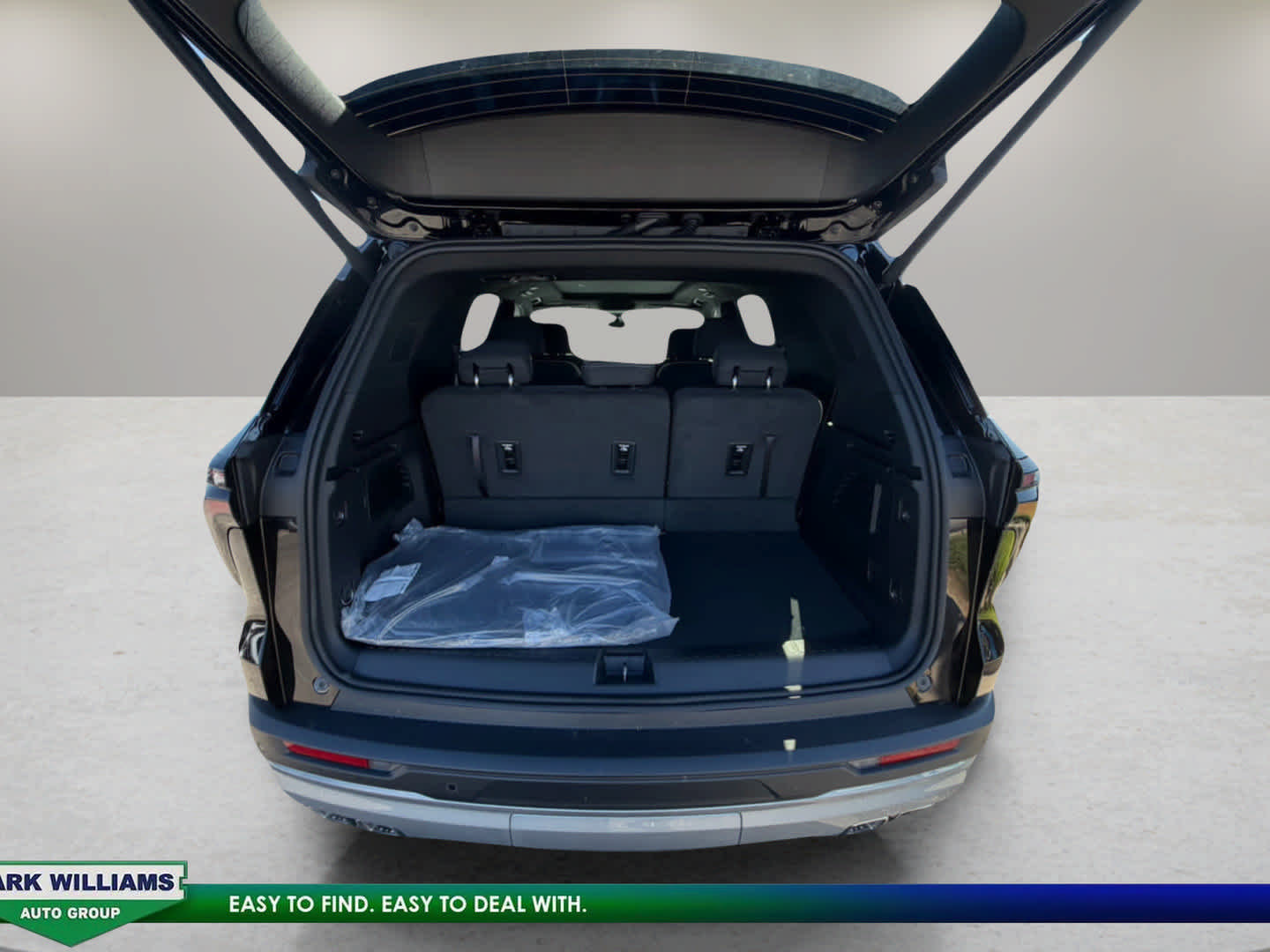 New 2027 Chevrolet Traverse LT w/ Enhanced Driving Package FWD image 20