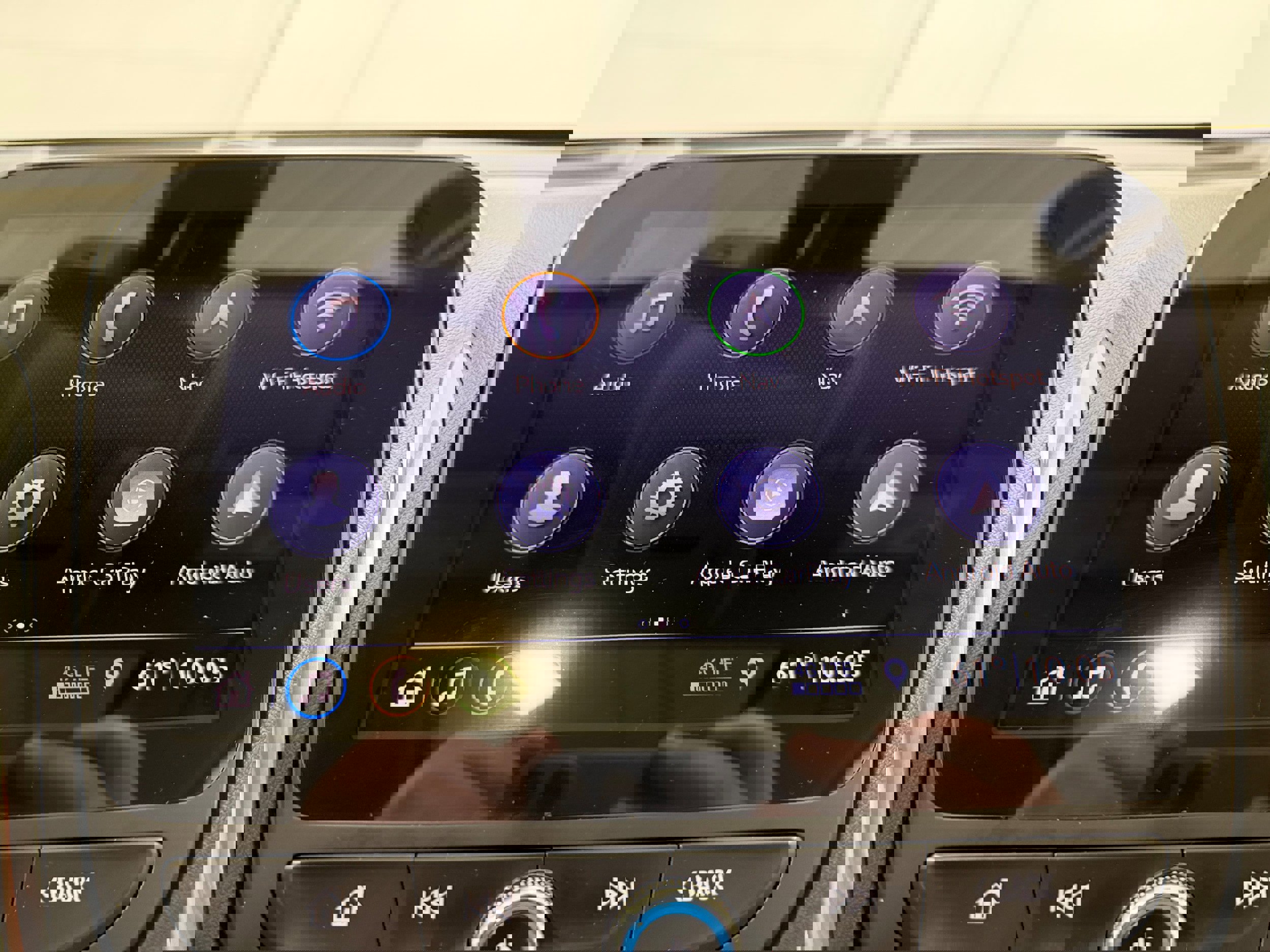 Used 2019 Chevrolet Equinox Premier image 12