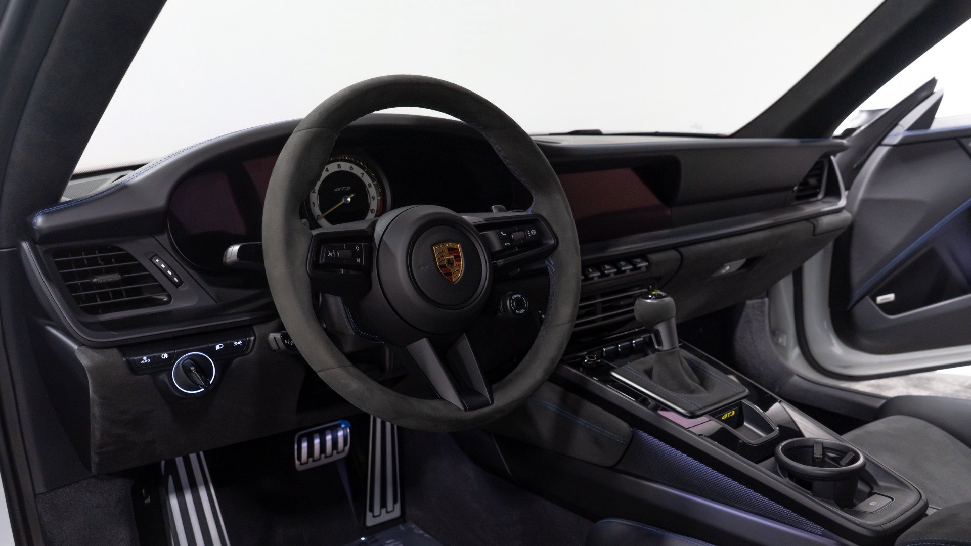 Used 2022 Porsche 911 GT3 RWD image 39