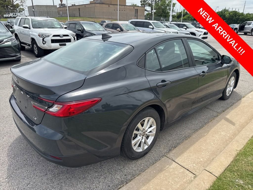 Used 2025 Toyota Camry LE FWD image 4