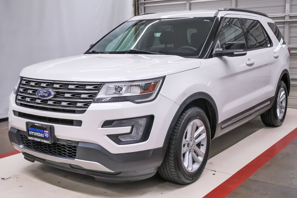 Used 2017 Ford Explorer XLT w/ Equipment Group 201A