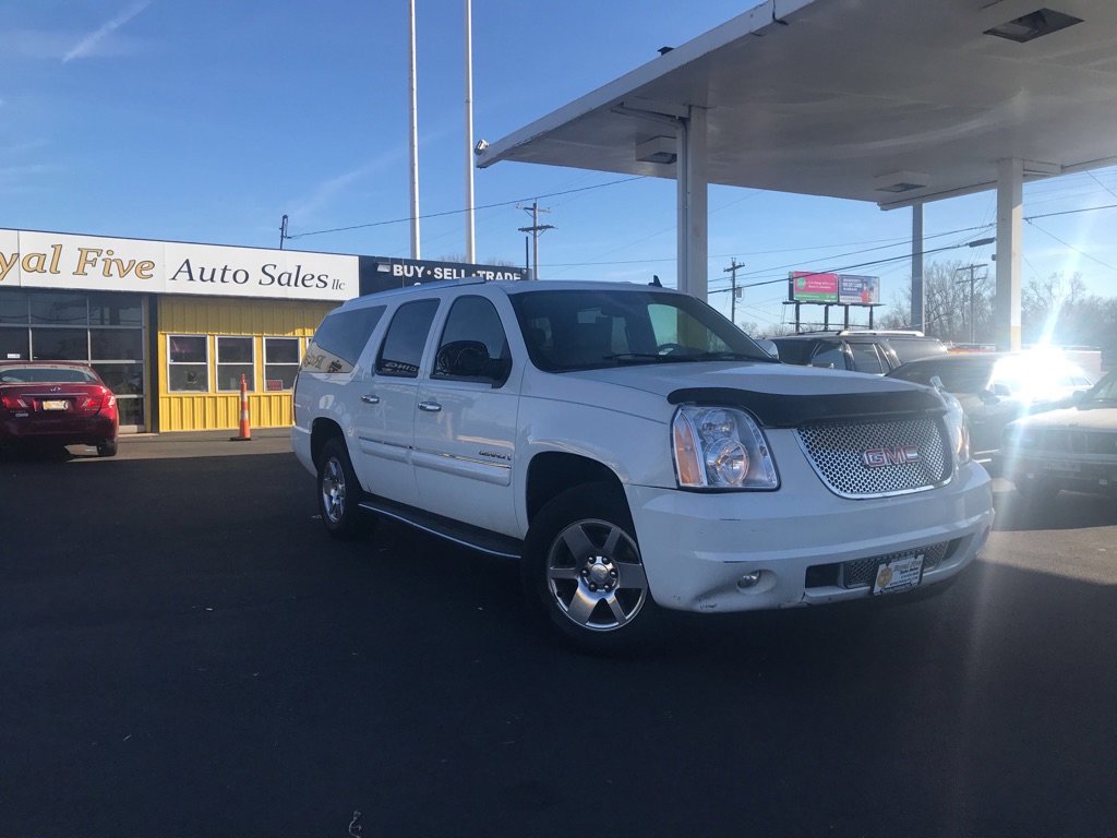 Used 2007 GMC Yukon XL Denali image 1