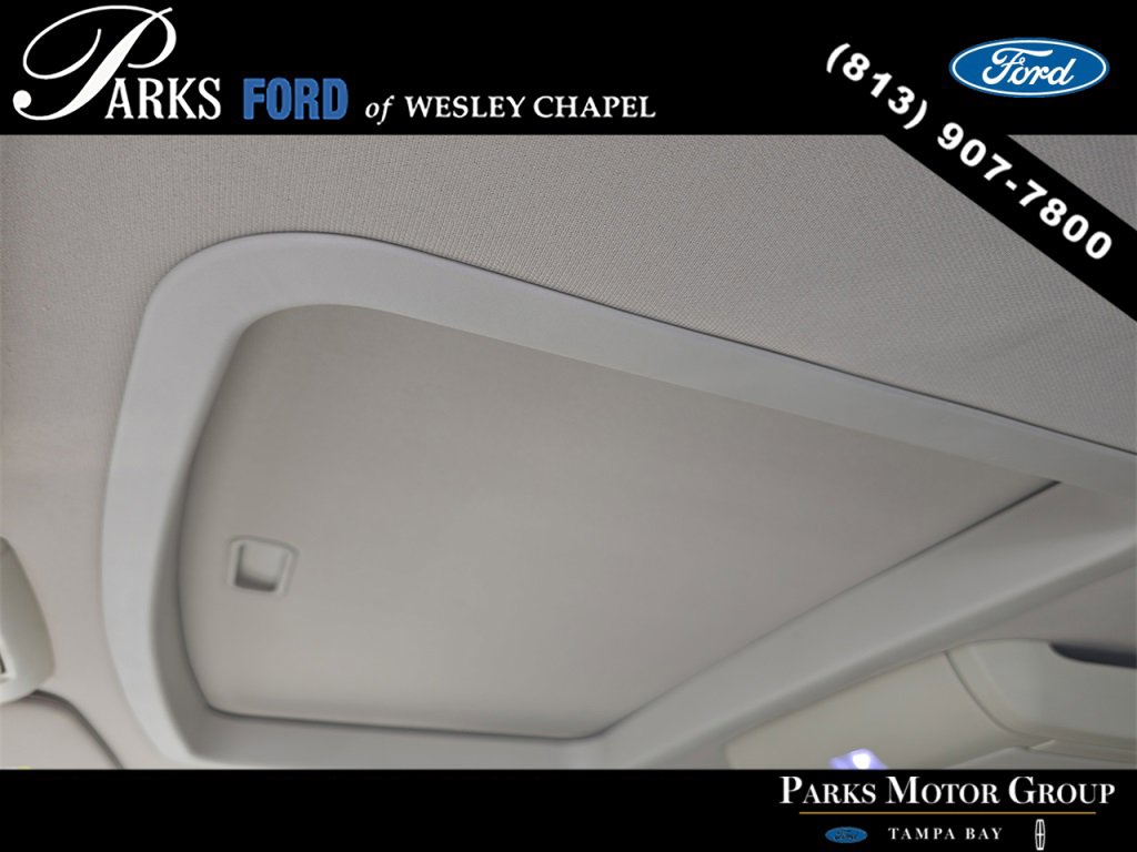 Used 2012 Chrysler Town & Country Touring-L w/ Premium Group image 20