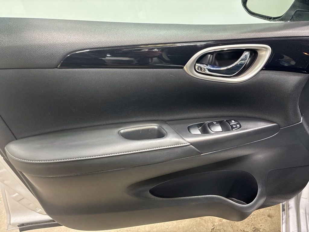 Used 2019 Nissan Sentra SV image 8