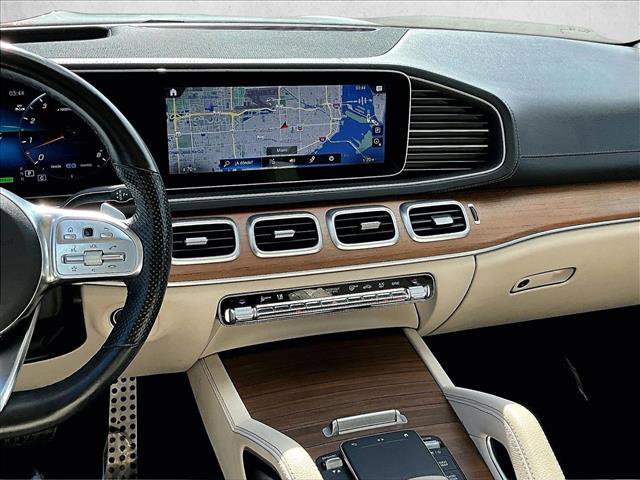 Used 2023 Mercedes-Benz GLS 580 4MATIC image 6