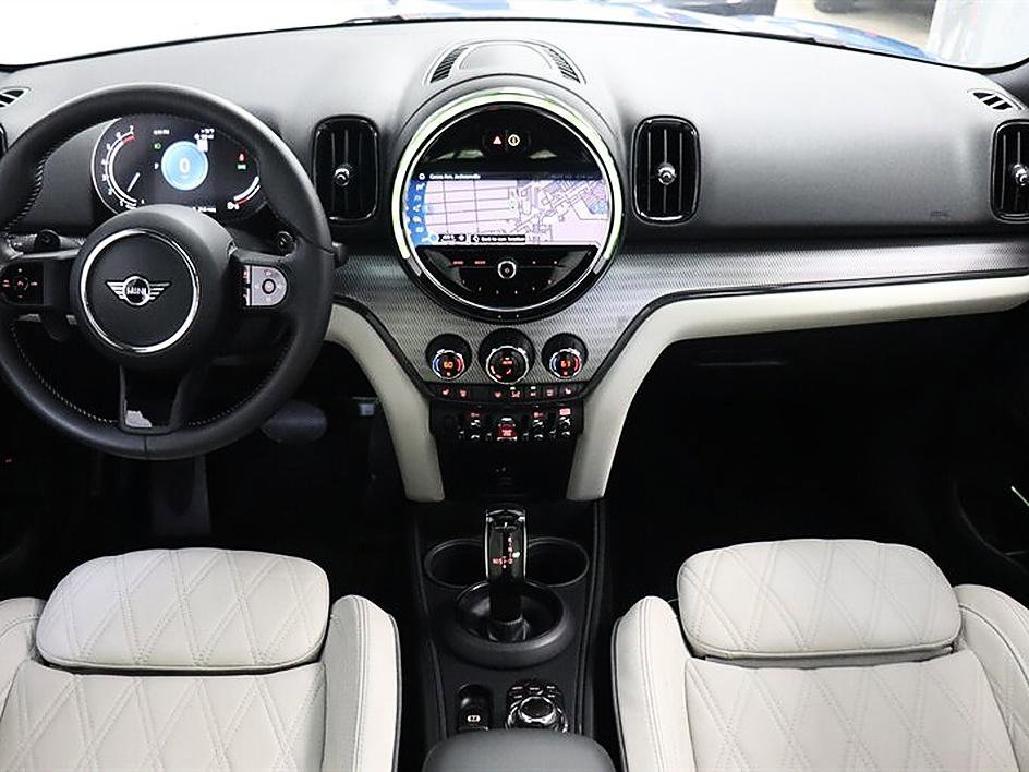 Used 2023 MINI Cooper Countryman S w/ Signature Upholstery Package image 22
