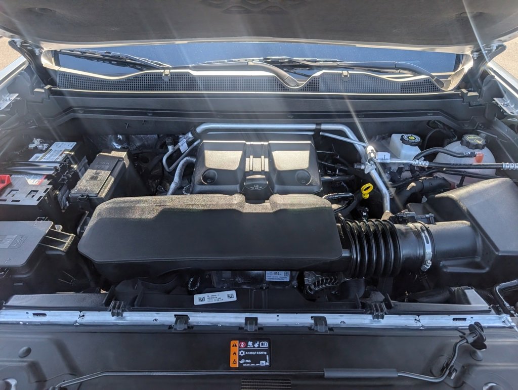 Used 2025 Chevrolet Colorado ZR2 w/ Technology Package image 22