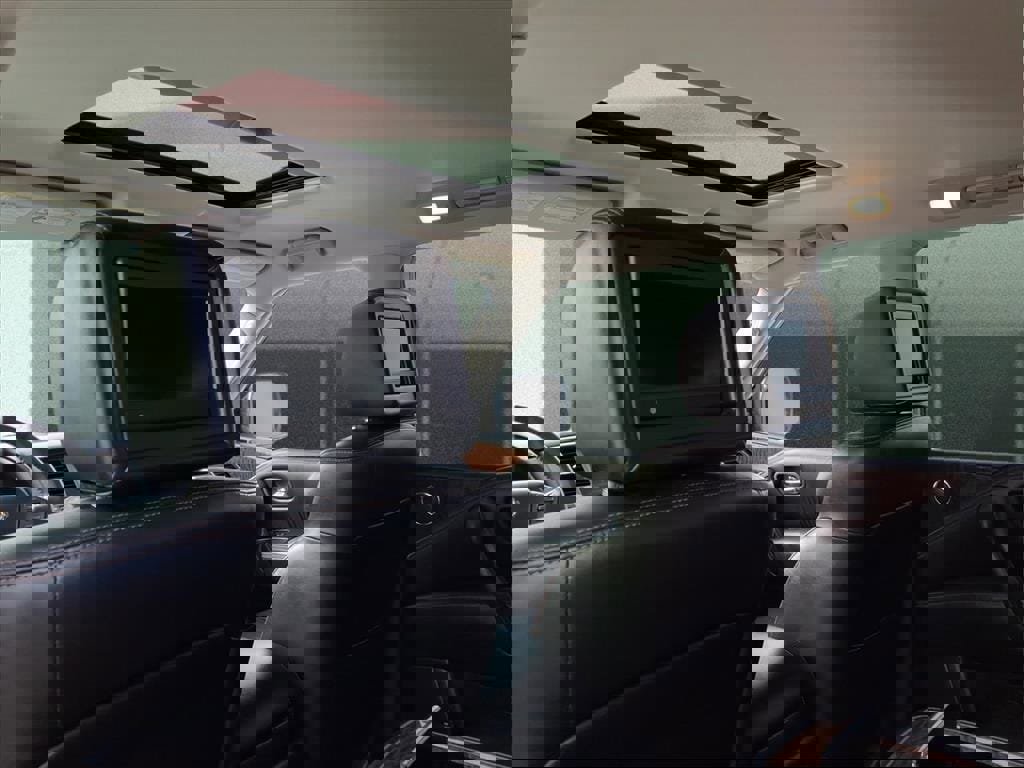 Used 2017 Nissan Armada Platinum w/ Captain Seat Package image 14