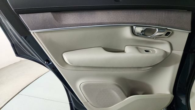 New 2026 Volvo XC90 T8 Ultra w/ Protection Package Premier AWD/4WD image 28