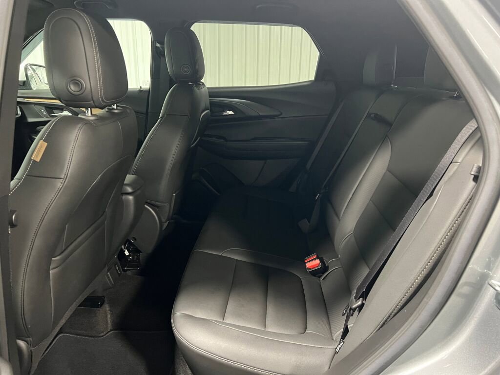 Used 2023 Chevrolet TrailBlazer ACTIV w/ Convenience Package image 6