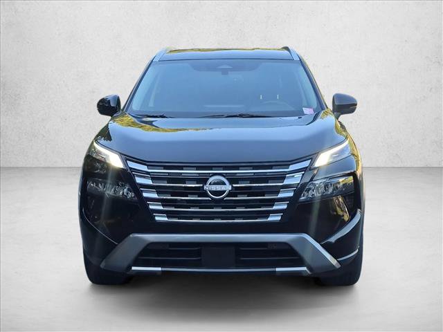 Used 2026 Nissan Rogue SL FWD image 2