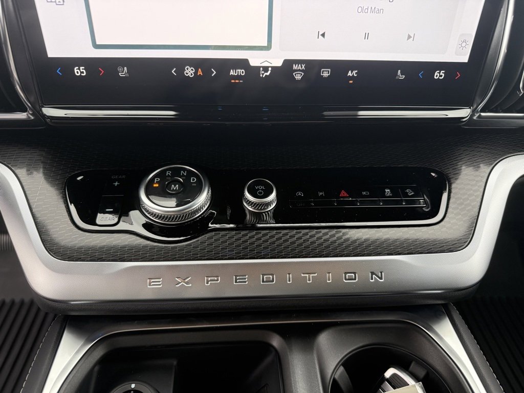 New 2025 Ford Expedition Platinum image 21