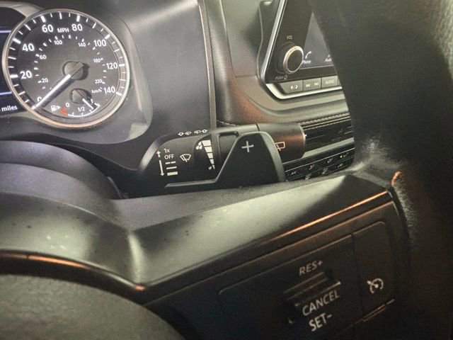 Used 2023 Nissan Rogue S image 20
