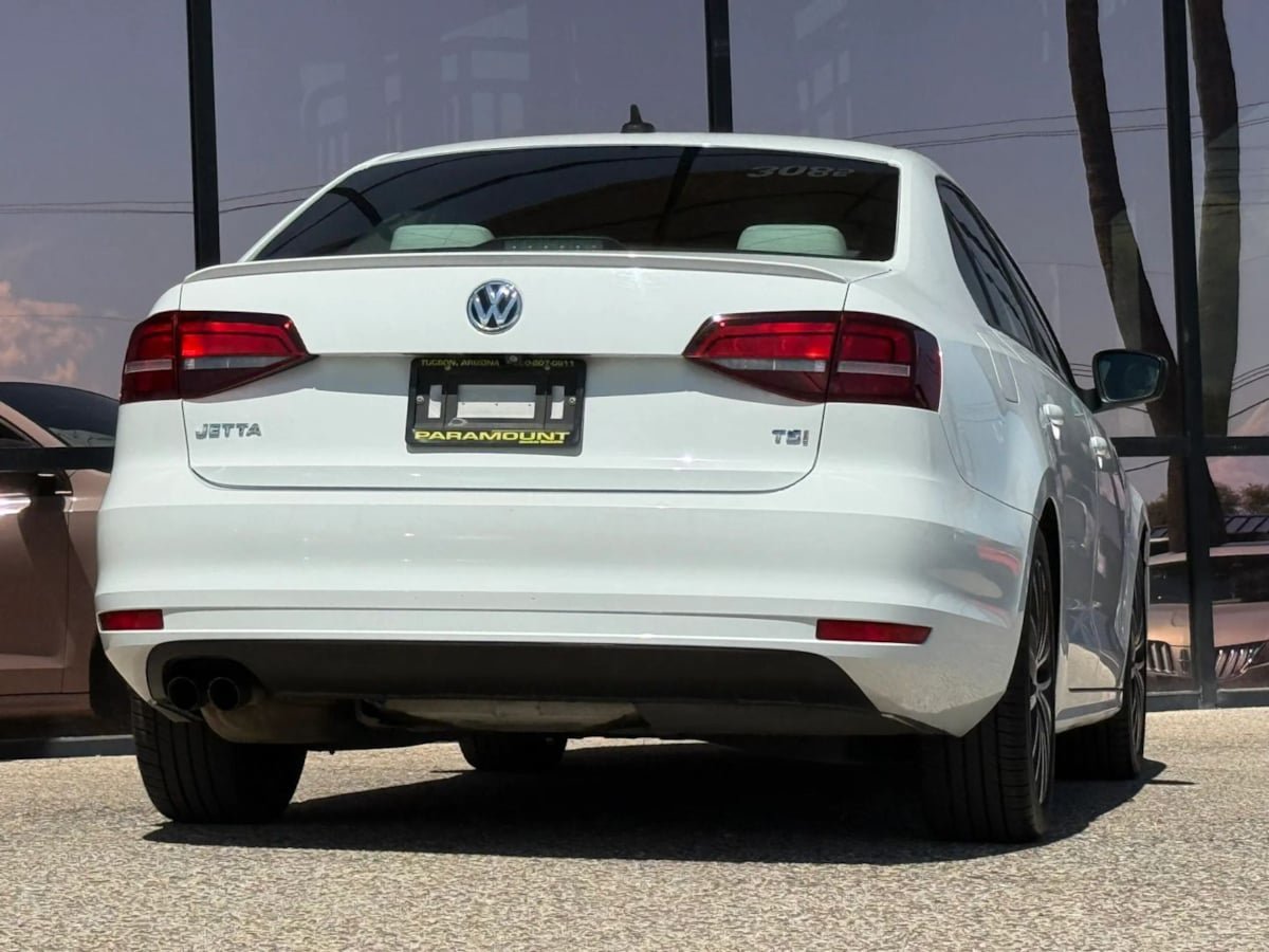 Used 2016 Volkswagen Jetta Sport FWD image 11