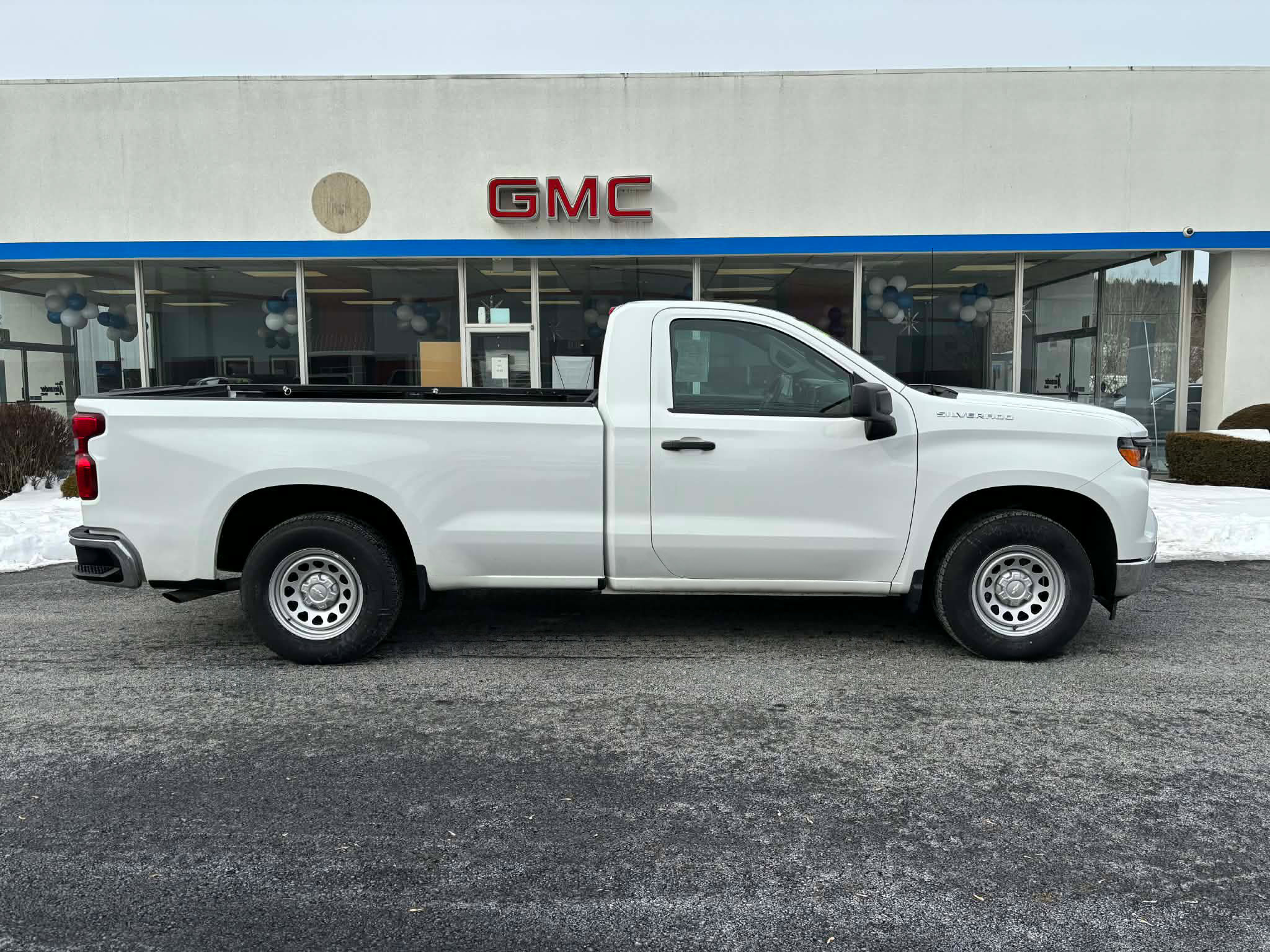 Used 2022 Chevrolet Silverado 1500 W/T image 2