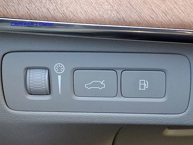 Used 2022 Volvo XC90 T8 Inscription Expression w/ Climate Package image 28