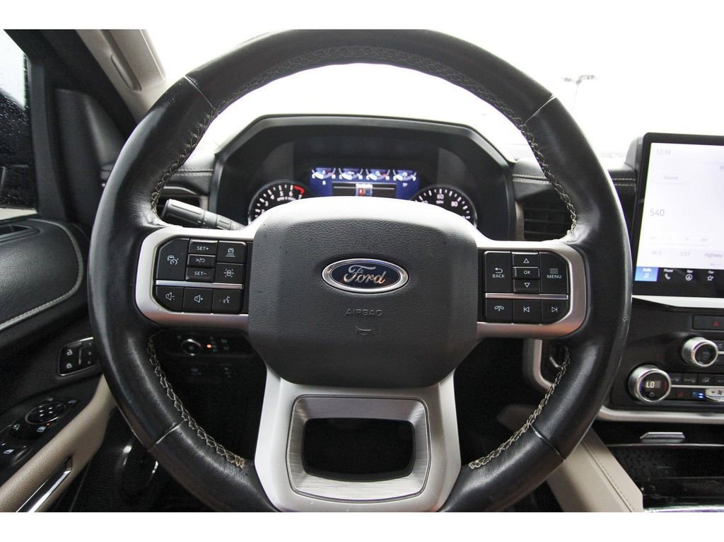Used 2023 Ford Expedition Limited image 15