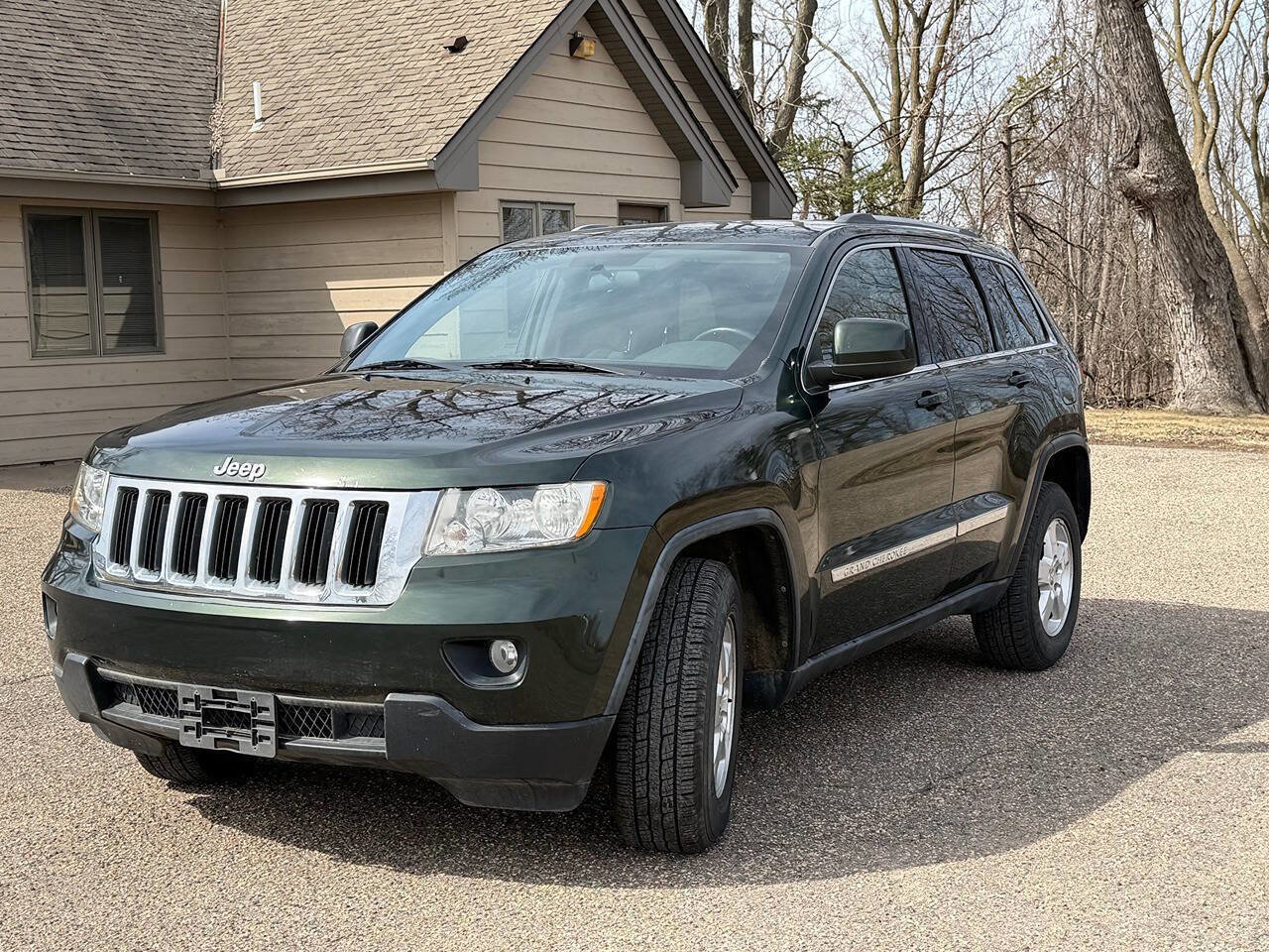 Used 2011 Jeep Grand Cherokee Laredo