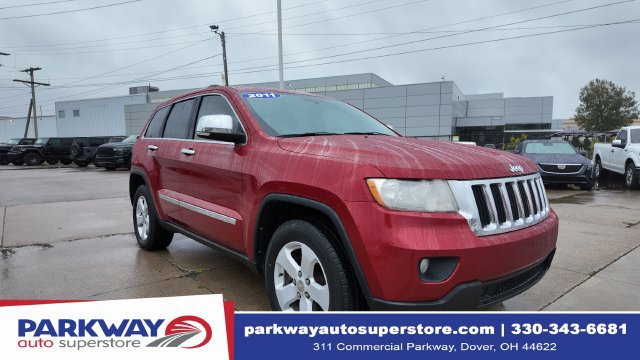 Used 2011 Jeep Grand Cherokee Laredo AWD/4WD image 1