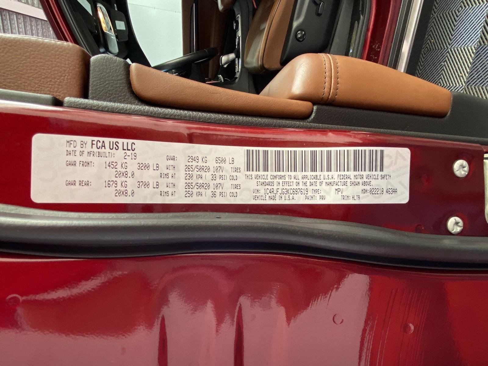 Used 2019 Jeep Grand Cherokee Summit AWD/4WD image 33