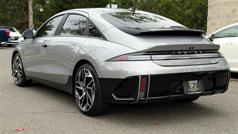 Used 2023 Hyundai Ioniq 6 SEL image 4