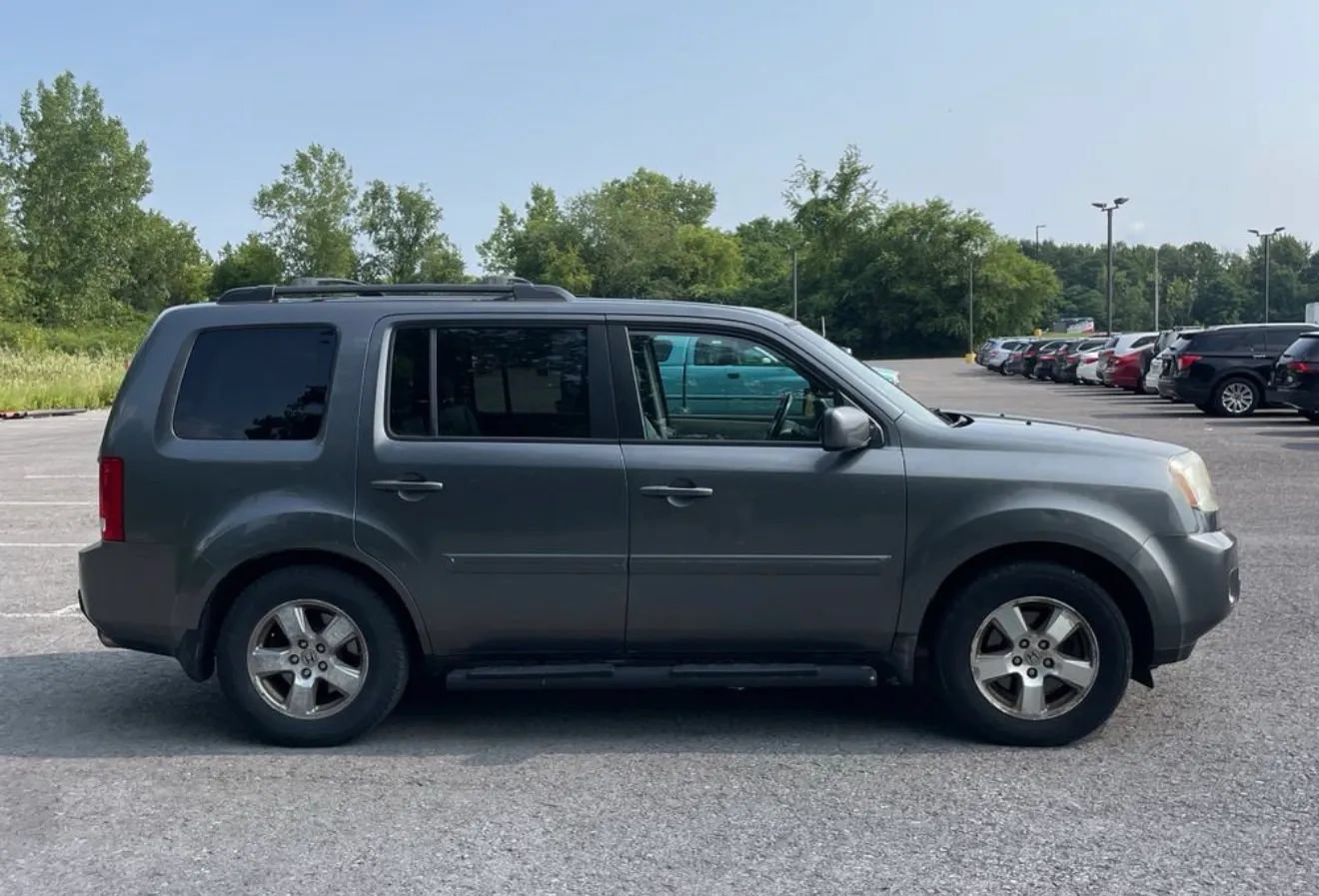 Used 2011 Honda Pilot EX-L image 3
