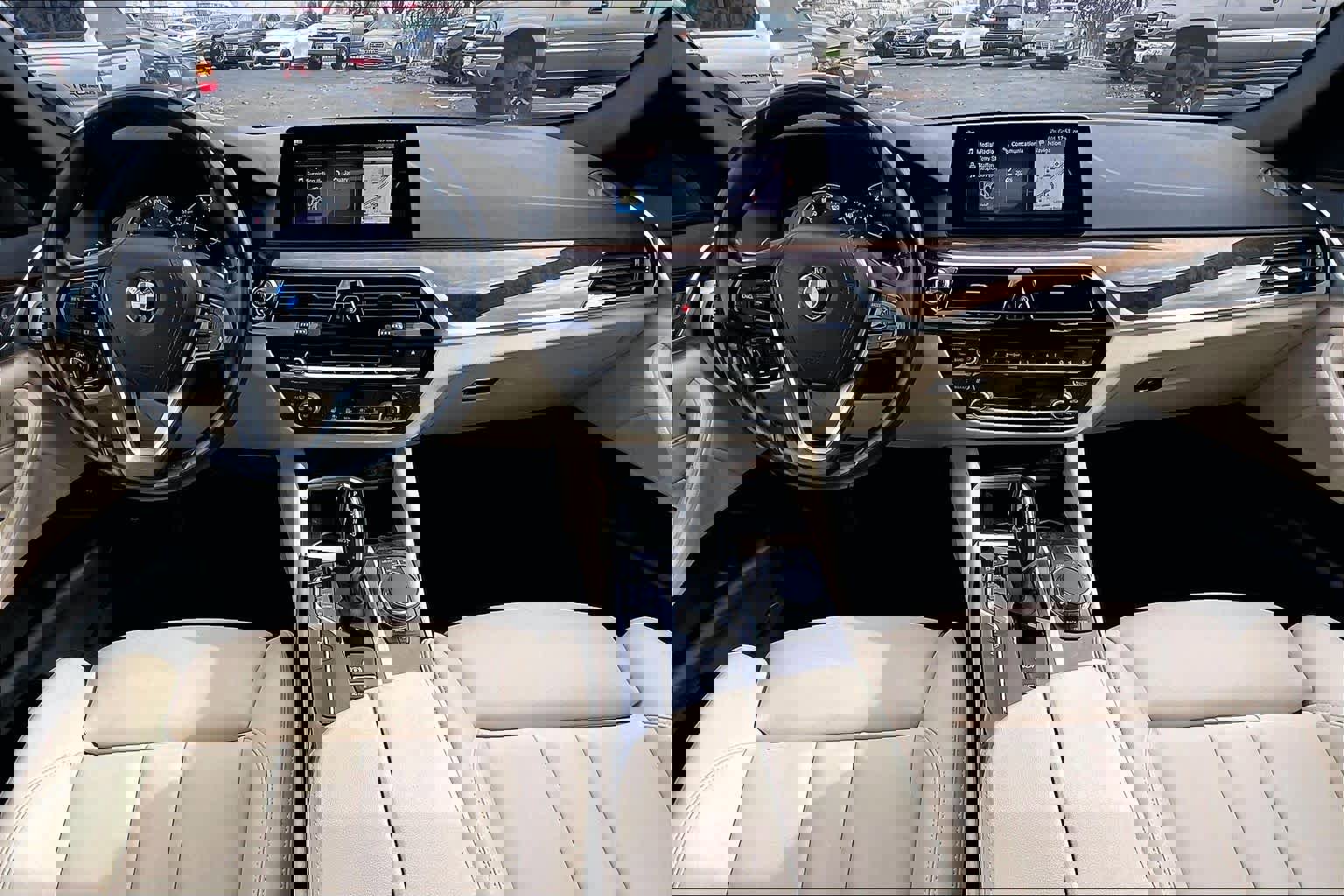 Used 2019 BMW 530i w/ Convenience Package image 16