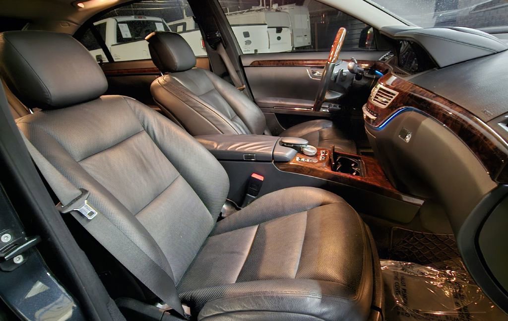 Used 2013 Mercedes-Benz S 550 4MATIC image 9