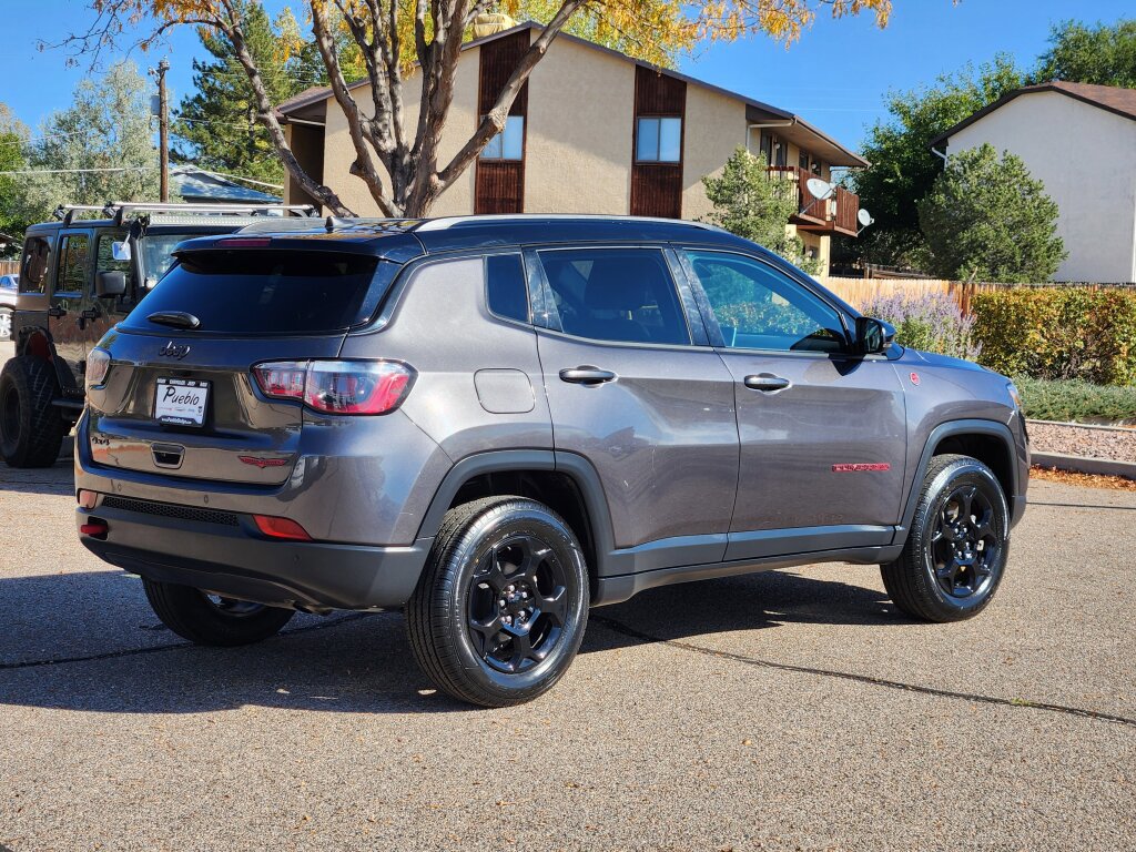 Used 2023 Jeep Compass Trailhawk image 3