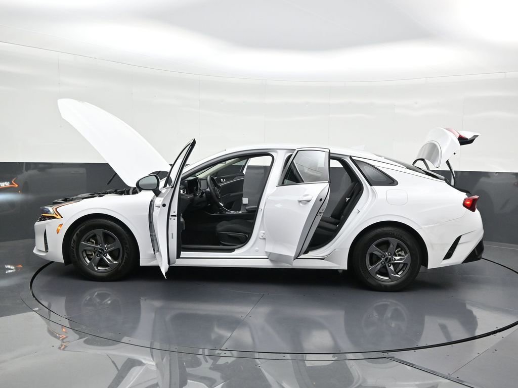 Used 2023 Kia K5 LXS image 33