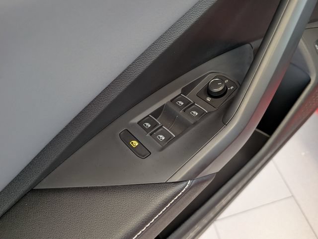 New 2026 Volkswagen Jetta SE FWD image 24