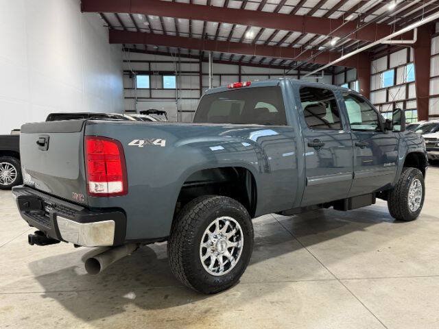 Used 2013 GMC Sierra 2500 SLE w/ SLE Preferred Package AWD/4WD image 8