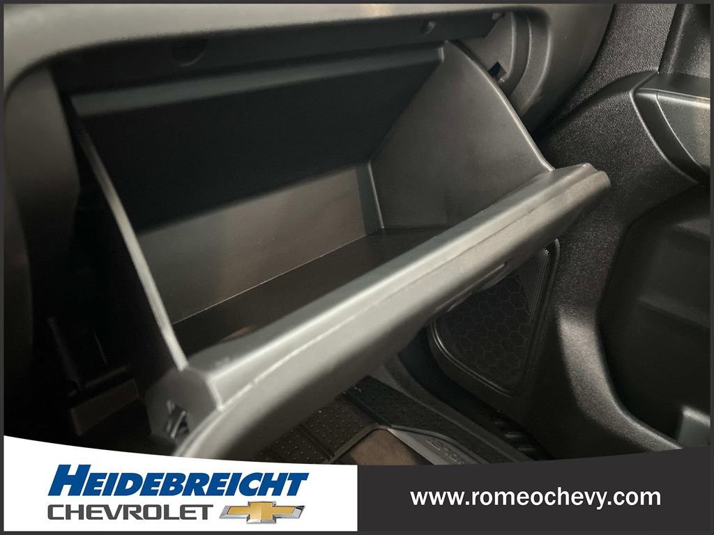 Used 2025 Chevrolet Silverado 2500 Custom w/ Custom Convenience Package AWD/4WD image 27
