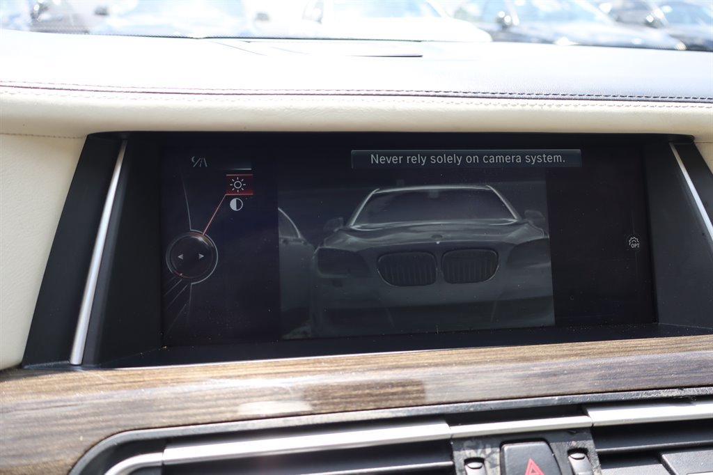 Used 2013 BMW 750Li RWD image 29