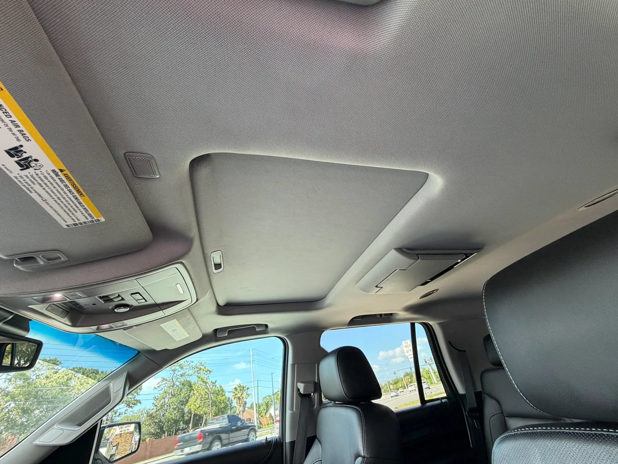 Used 2015 Chevrolet Tahoe LTZ RWD image 27