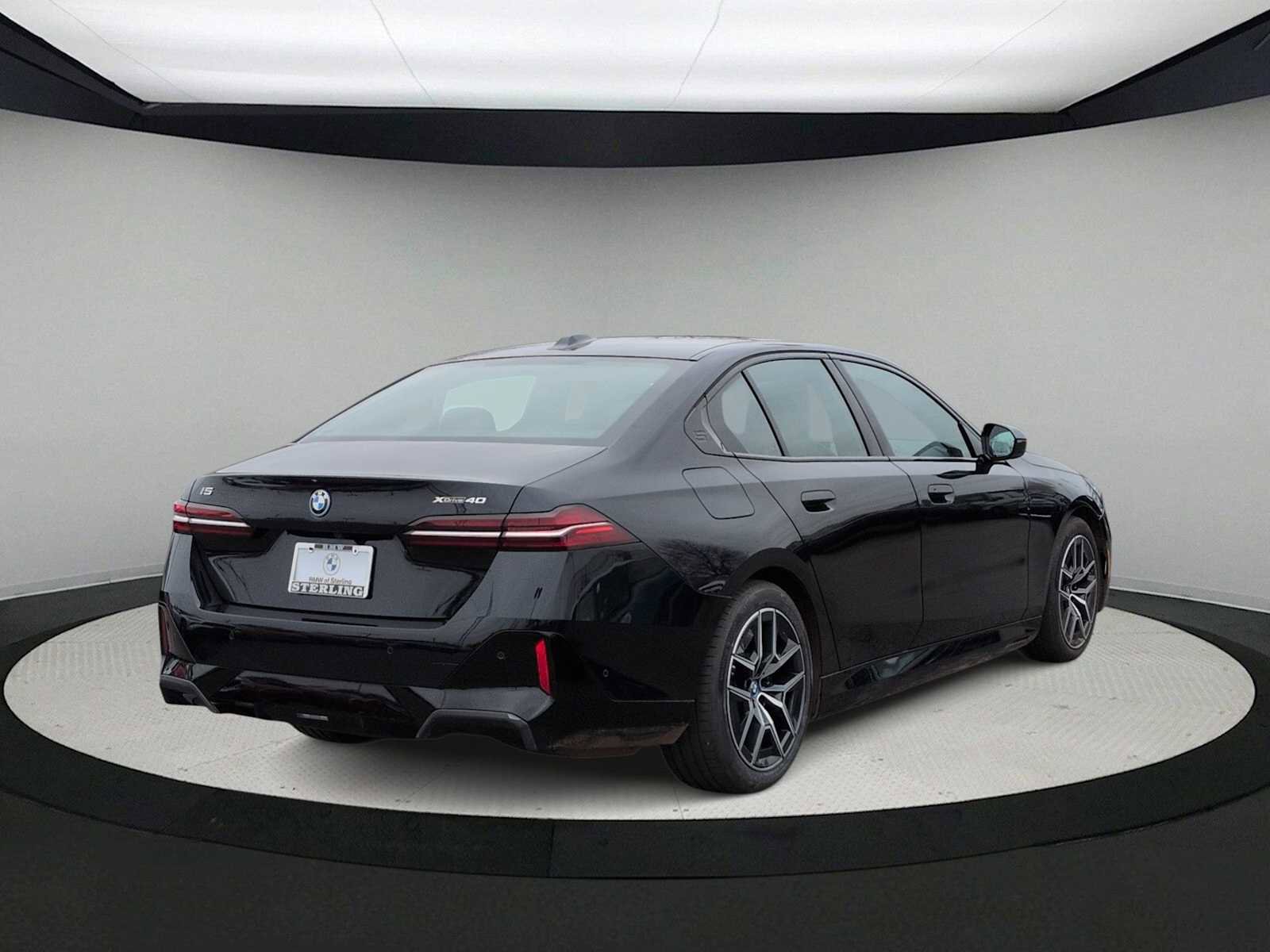 Used 2025 BMW i5 xDrive40 w/ M Sport Package image 8