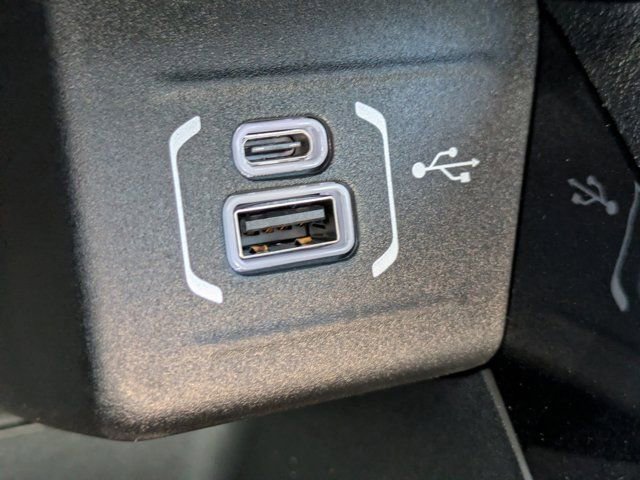 New 2026 Jeep Compass Latitude image 19