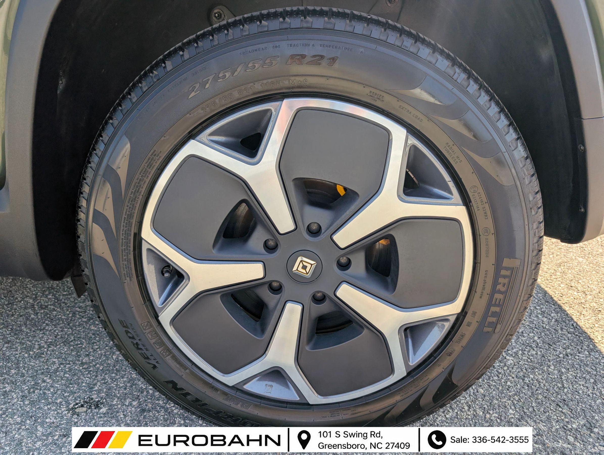 Used 2024 Rivian R1S Adventure Quad AWD/4WD image 35